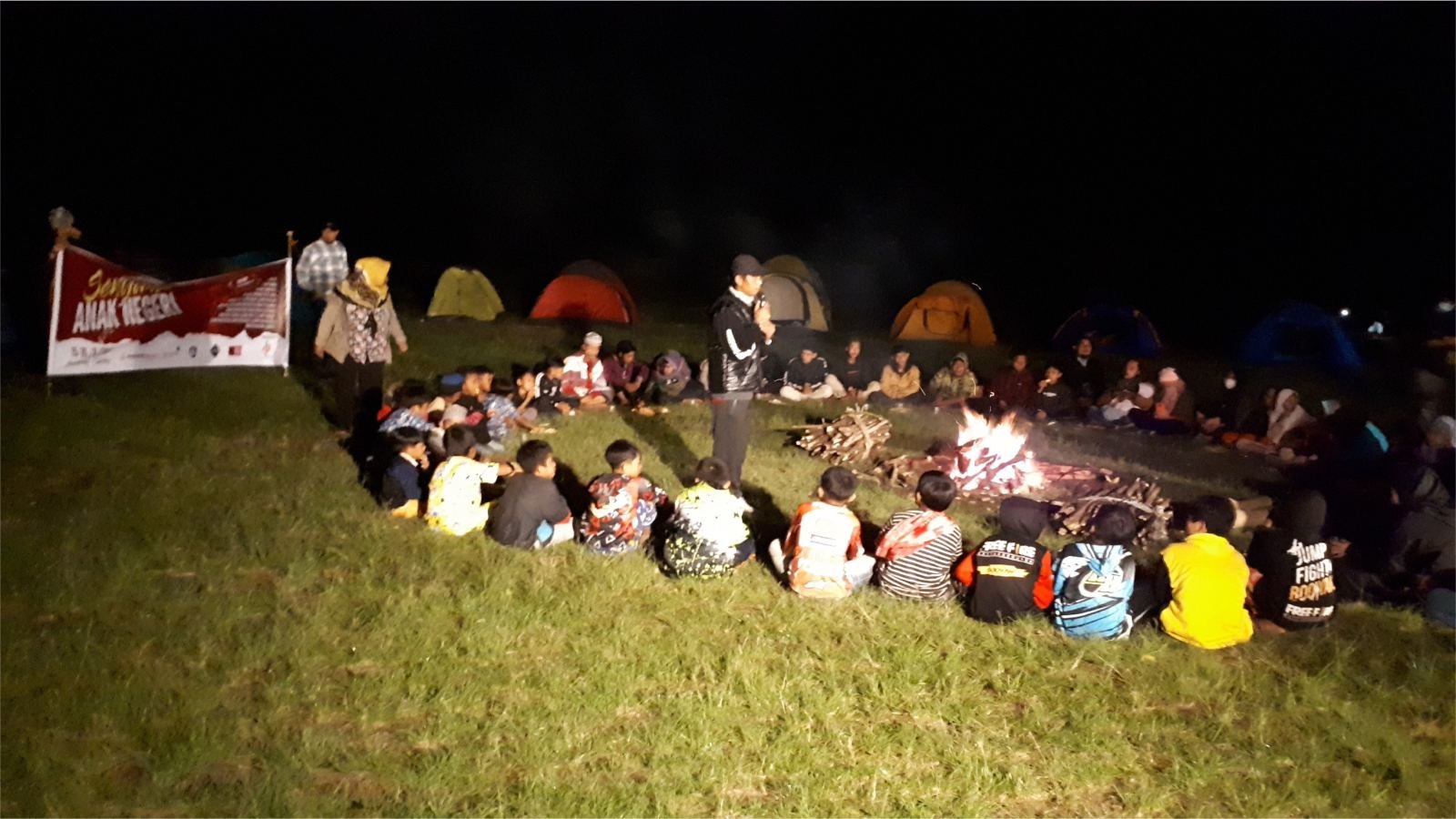 Senyum Anak Negeri #1 — Gambung, Ciwidey  Perjalanan Senyum Anak Negeri dimulai di Gambung, Ciwidey.